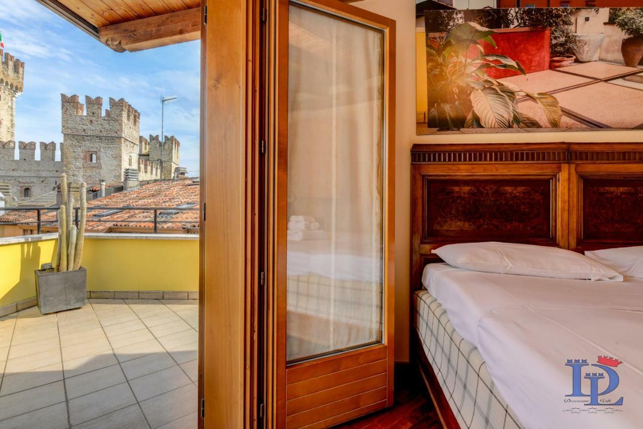 Desenzanoloft Official Partner Marriott Homes & Villas -Penthouse Never Say Never Sirmione Castle View Dış mekan fotoğraf