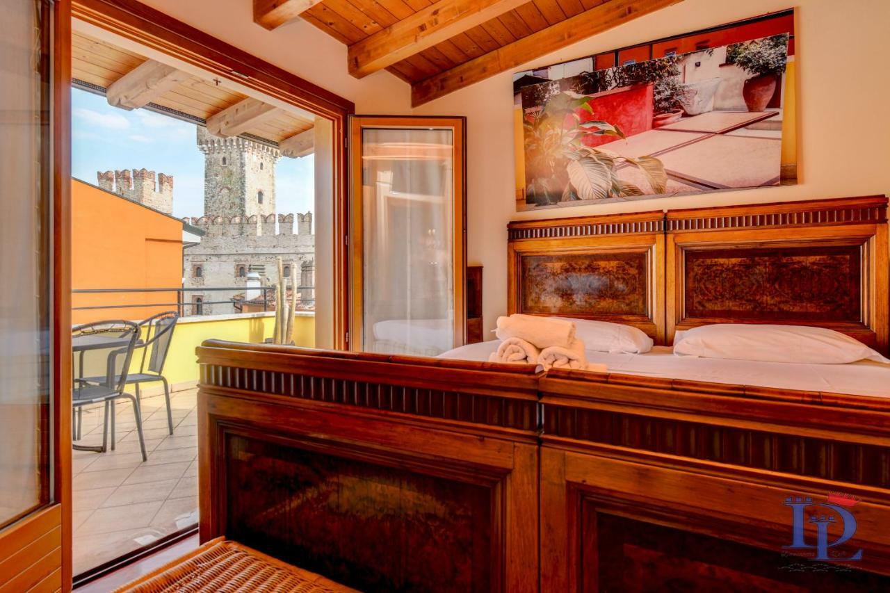 Desenzanoloft Official Partner Marriott Homes & Villas -Penthouse Never Say Never Sirmione Castle View Dış mekan fotoğraf