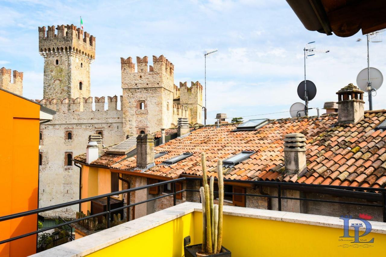 Desenzanoloft Official Partner Marriott Homes & Villas -Penthouse Never Say Never Sirmione Castle View Dış mekan fotoğraf