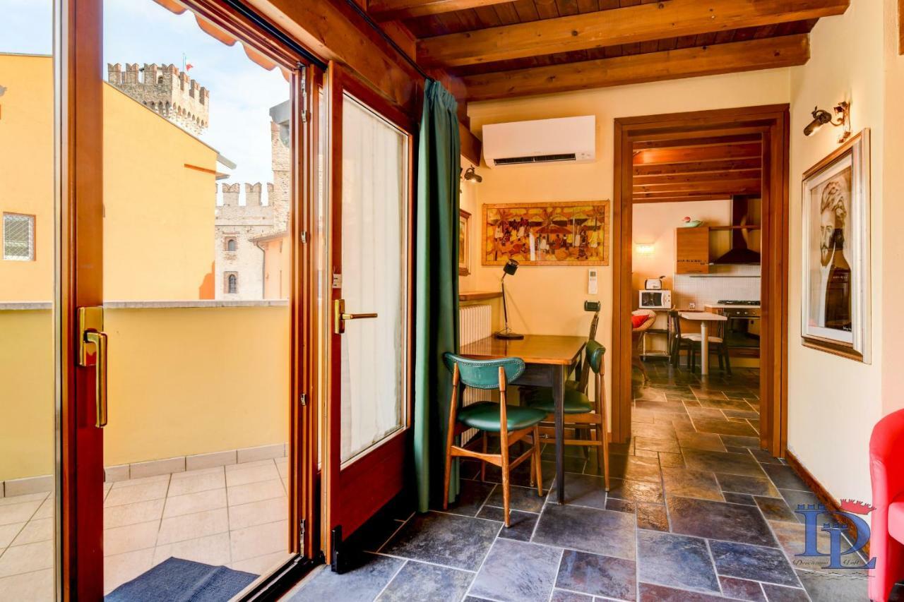 Desenzanoloft Official Partner Marriott Homes & Villas -Penthouse Never Say Never Sirmione Castle View Dış mekan fotoğraf